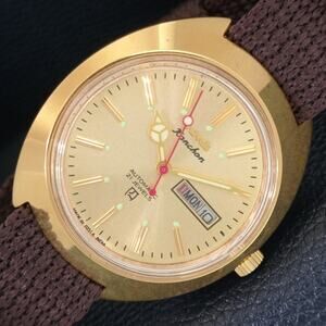 Vintage 1982 HMT Manual Wound Mens Gold Watch W/daydate & Red accents